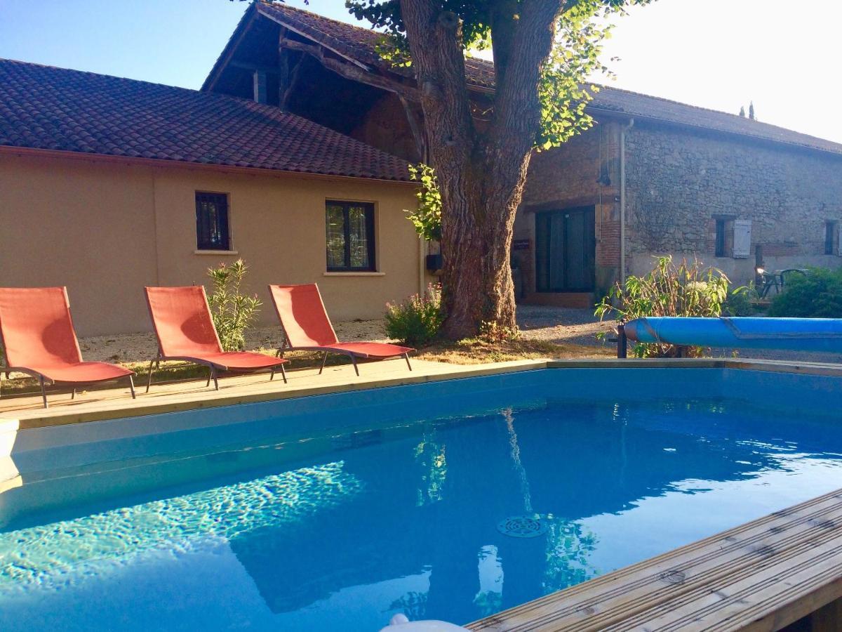 Petit Loft Ideal, Tourisme Et Affaires Ledat Dış mekan fotoğraf